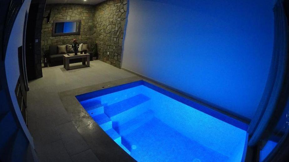 פפקוהורי Stone Suites מראה חיצוני תמונה
