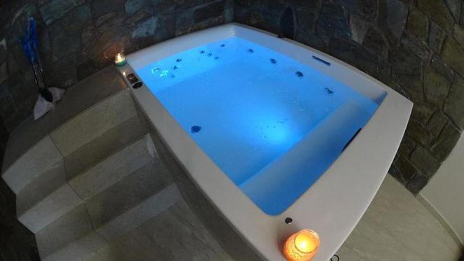 פפקוהורי Stone Suites מראה חיצוני תמונה