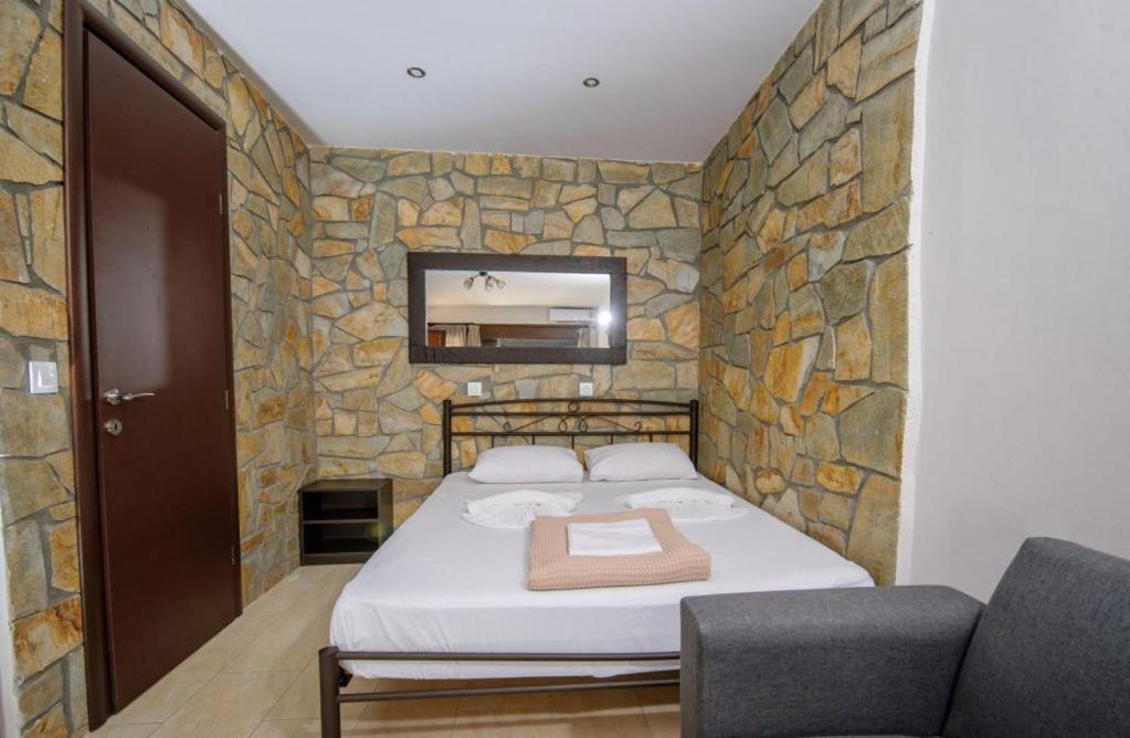 פפקוהורי Stone Suites מראה חיצוני תמונה