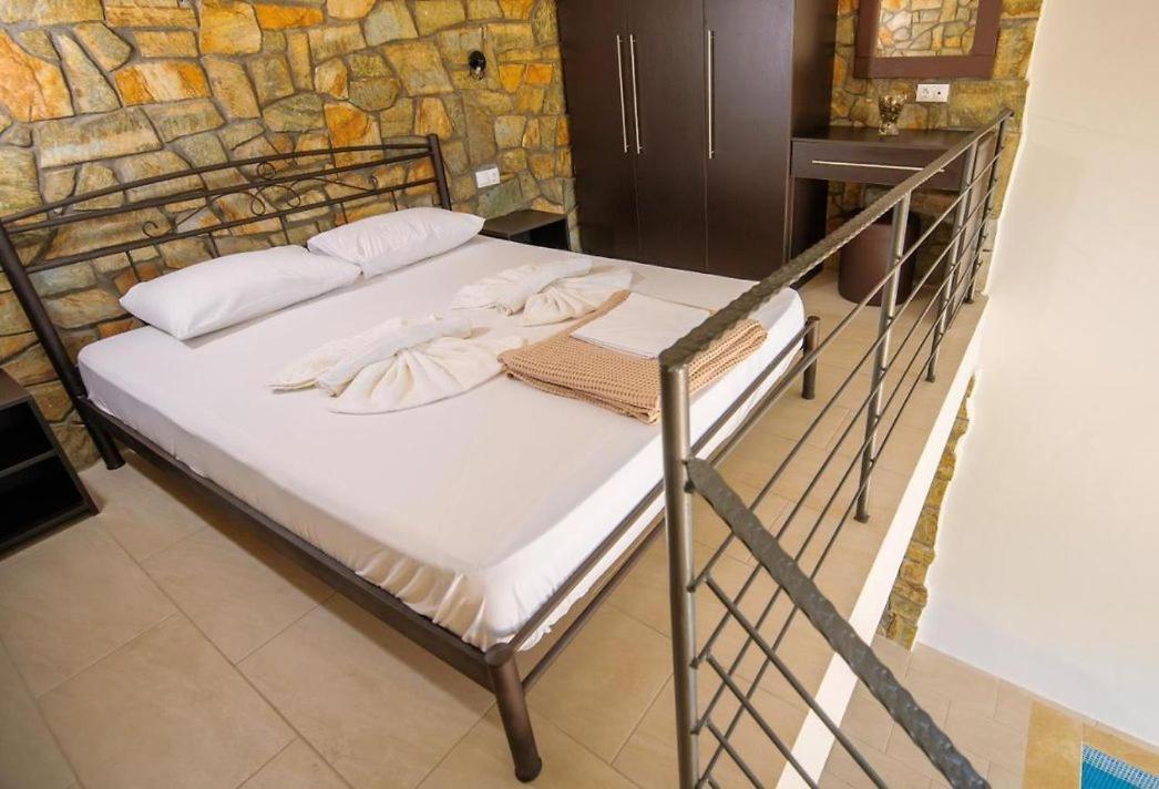 פפקוהורי Stone Suites מראה חיצוני תמונה