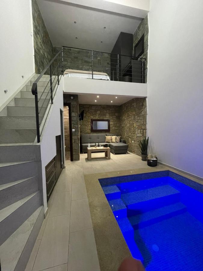 פפקוהורי Stone Suites מראה חיצוני תמונה